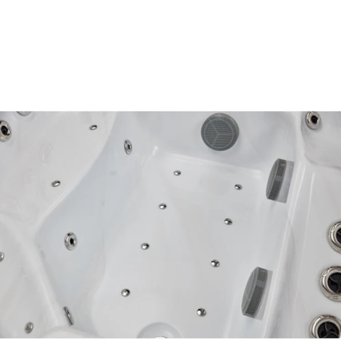Luxury Spas Danika 5-Person Hot Tub