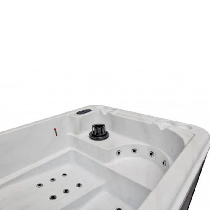 Luxury Spas Riley 3-Person Hot Tub