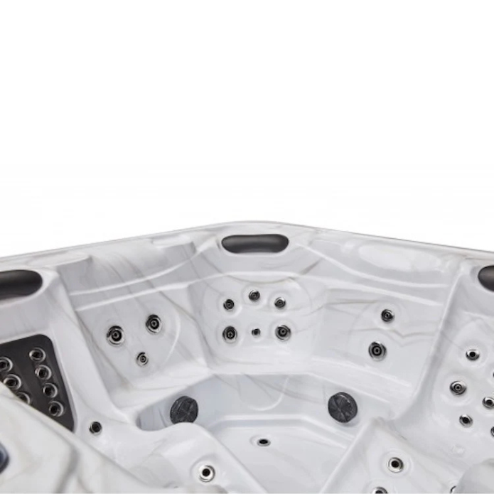 Luxury Spas Estes 5-Person Hot Tub