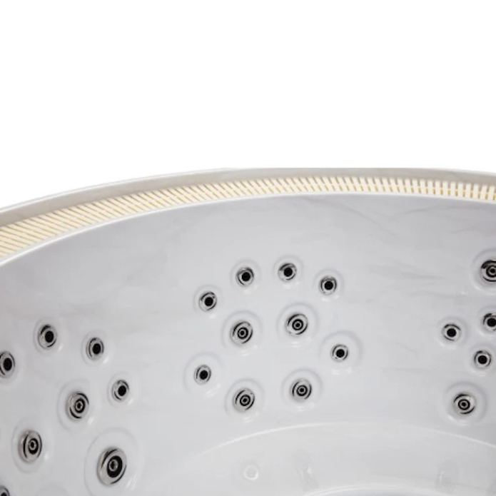 Luxury Spas Oscar 6-Person Hot Tub