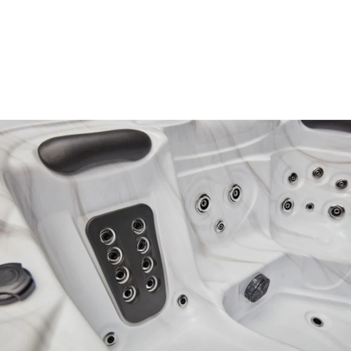 Luxury Spas Estes 5-Person Hot Tub