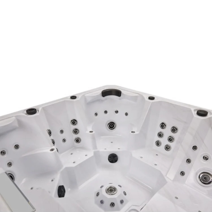 Luxury Spas Galley 5-Person Hot Tub