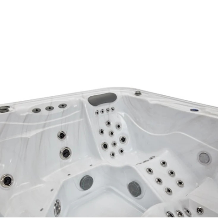 Luxury Spas Infinity 5-Person Hot Tub