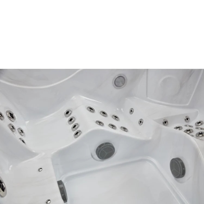 Luxury Spas Infinity 5-Person Hot Tub
